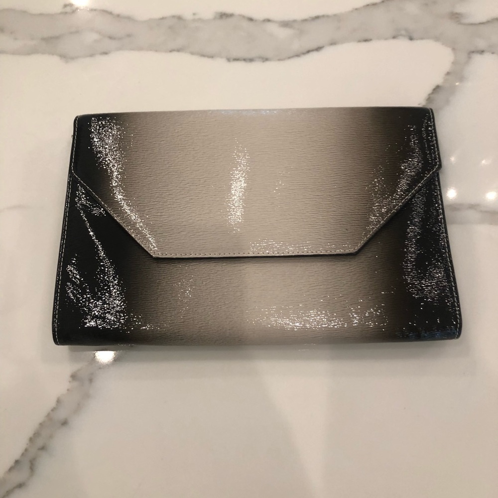 Halogen clutch Black and Tan shiny